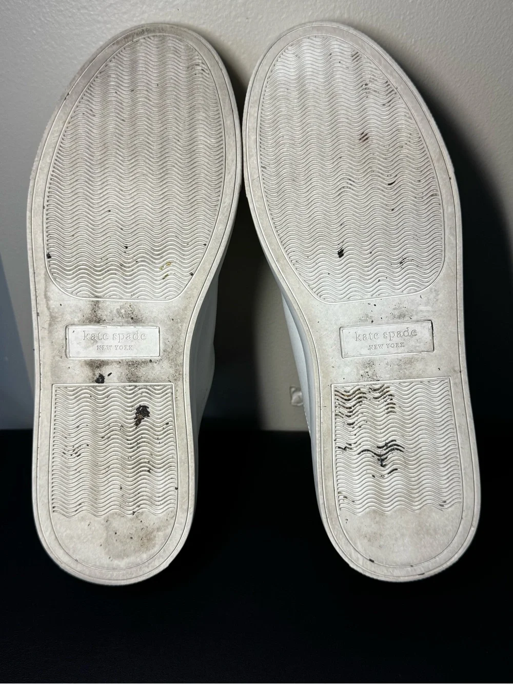Kate Spade New York White Leather Low Top Lace-Up Sneakers Gold Heel Logo